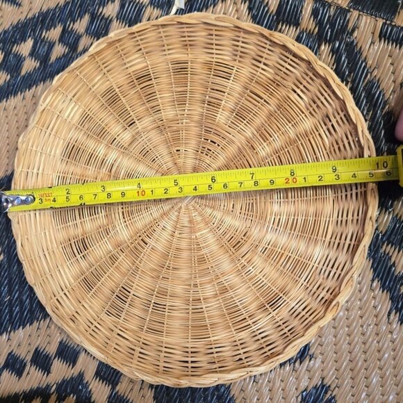 Vintage Bamboo Paper Plate Holders Set of 7, two designs basket weave - Picture 6 of 9